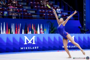 aa q he cindy can sfe09951 copia simone ferraro ph